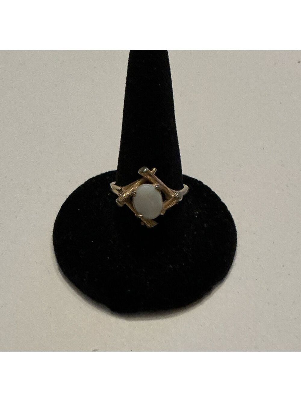 Vintage Unicus White Opal 18k Gold Filled Ring